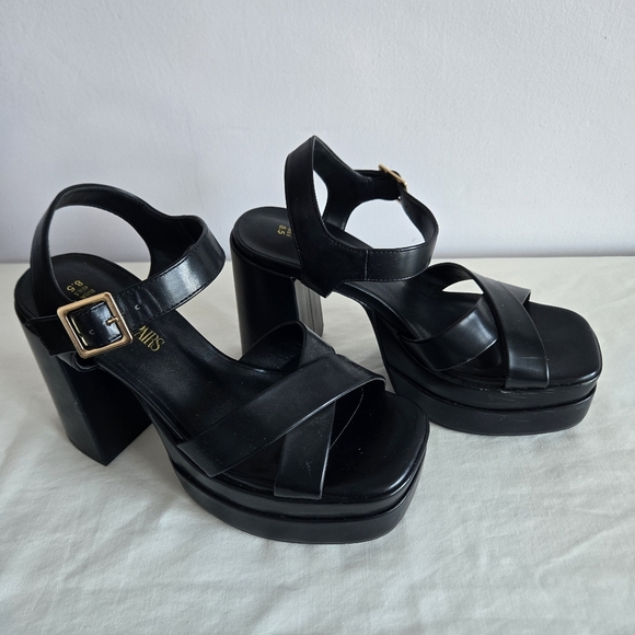 Dream Pairs Shoes - Black Chunk Heeled Women's Sandals